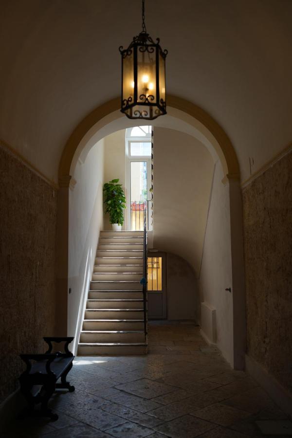 Palazzo Manzoni Apartments 巴里 外观 照片
