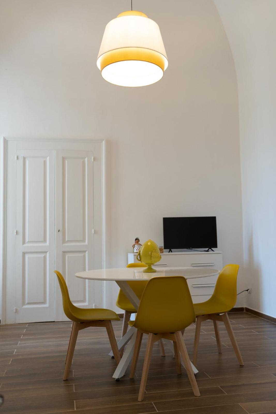Palazzo Manzoni Apartments 巴里 客房 照片