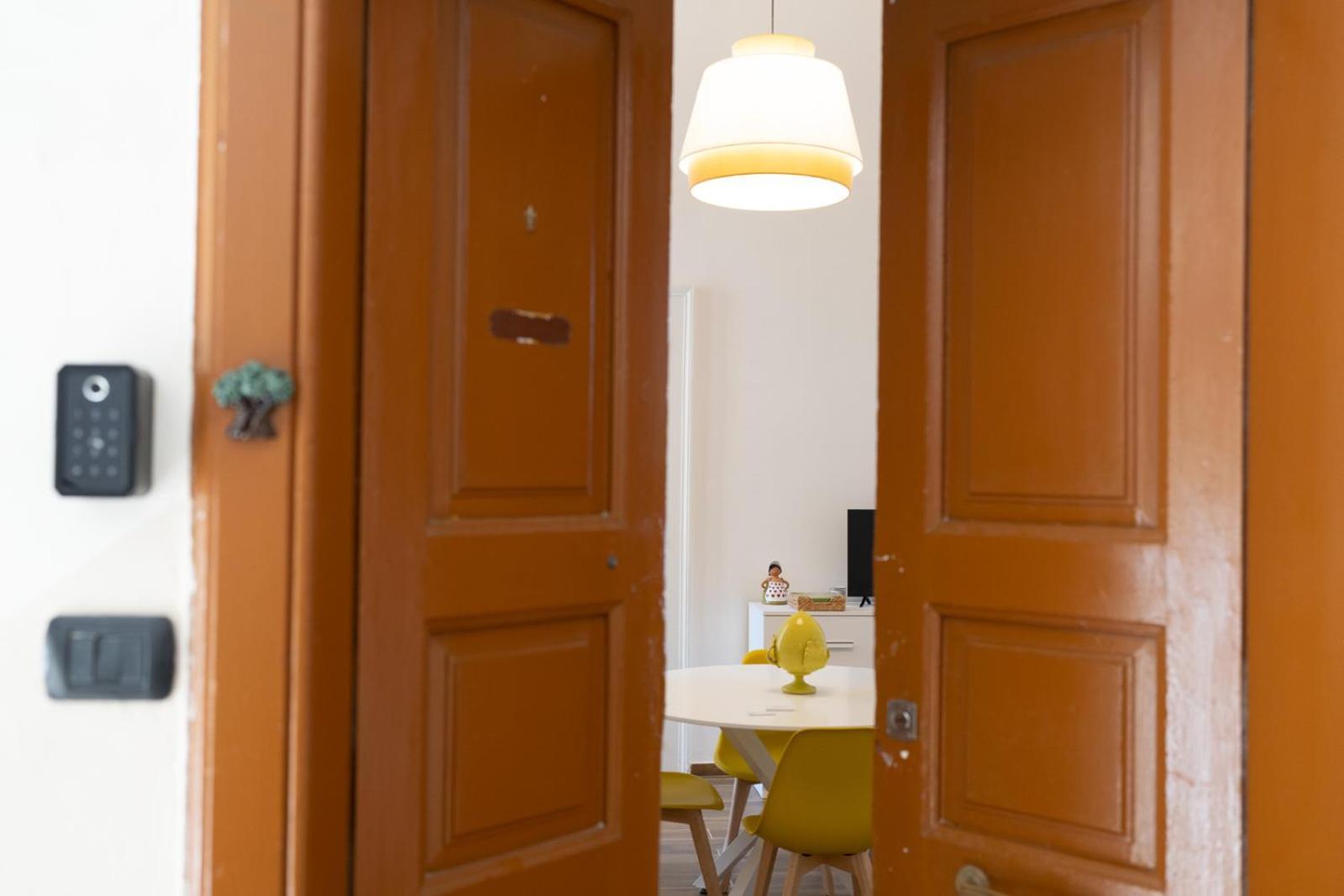 Palazzo Manzoni Apartments 巴里 客房 照片